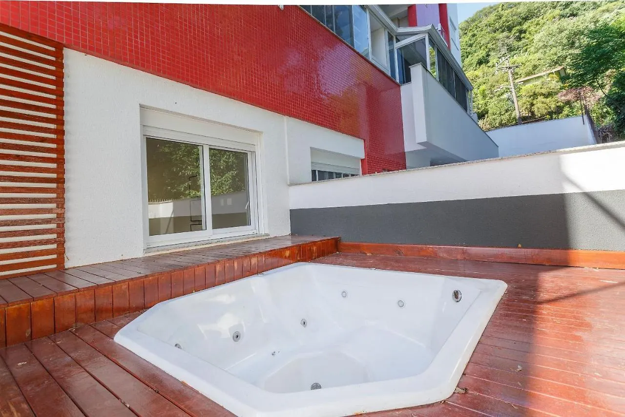 Apto No Centro Com Piscina Rri103 Florianópolis 0*,  Brazílie